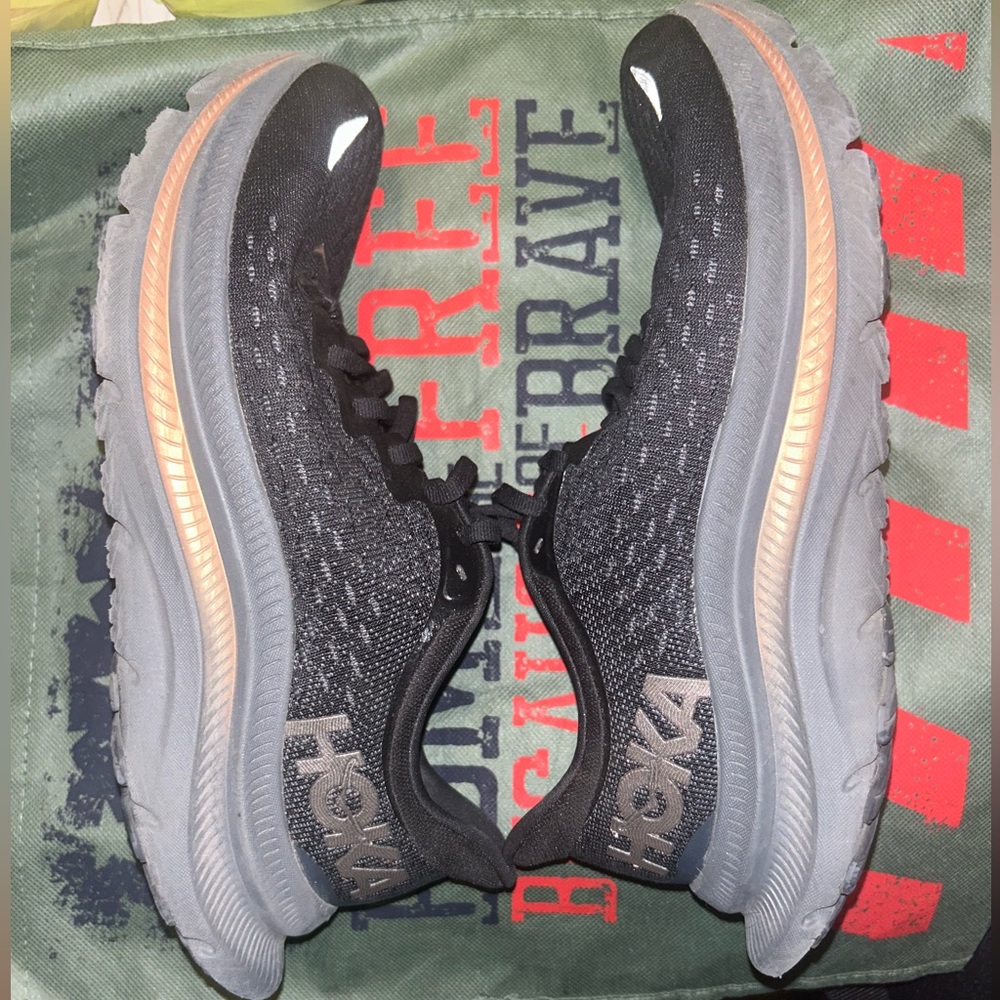 Hoka kawana tennis shoes women’s size 8B black bronze